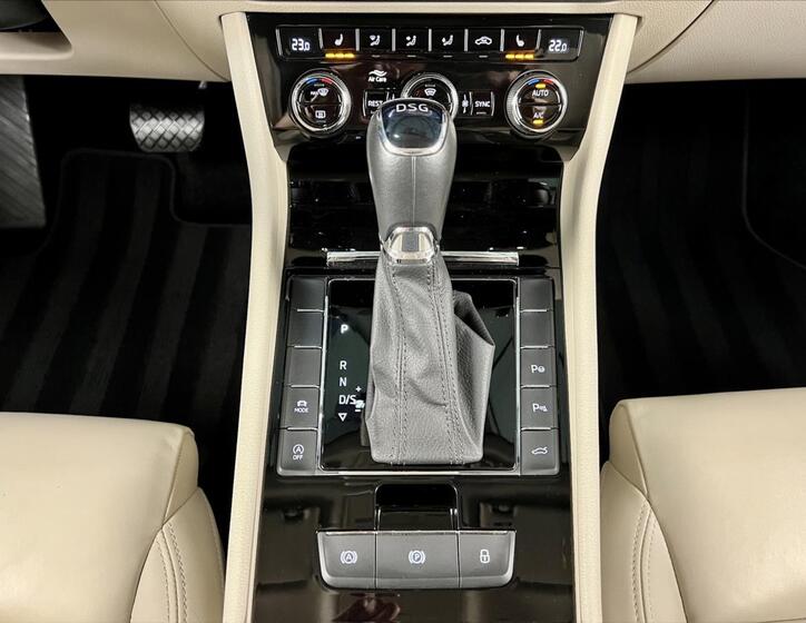 Škoda Superb 23