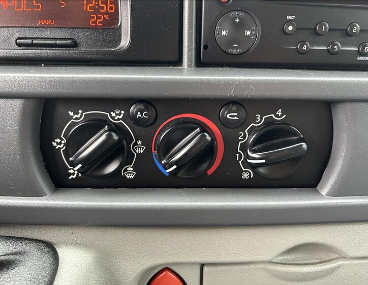 Renault Master Skříň 2,5 l 107 kw