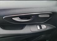 Mercedes-Benz Vito 12