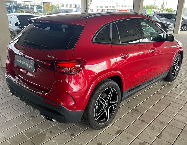 Mercedes-Benz GLA 5