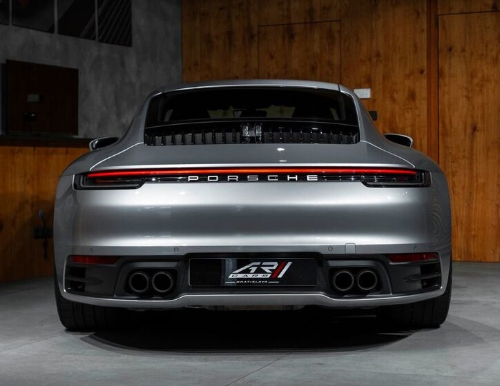 Porsche 911 Kupé 3,0 l 283 kw