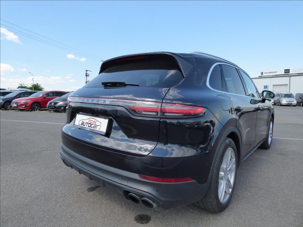 Porsche Cayenne SUV 2,9 l 324 kw