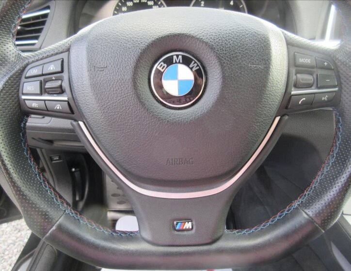 BMW Řada 7 Sedan / Limuzína 3,0 l 190 kw