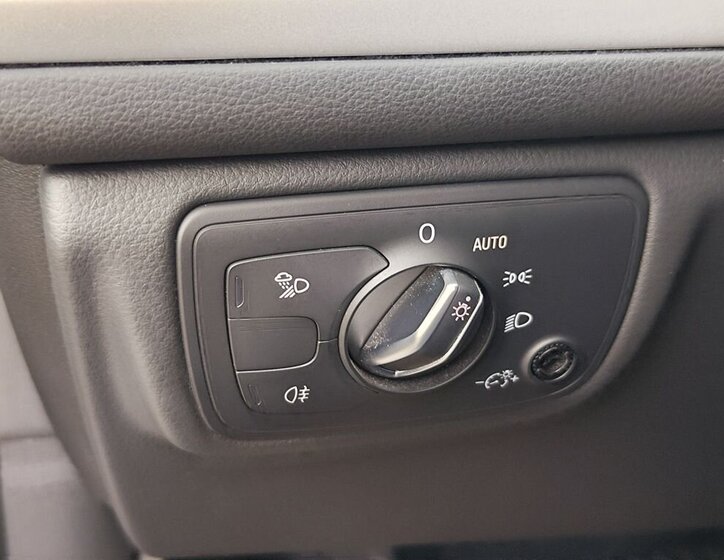 Audi A6 Sedan / Limuzína 3,0 l 200 kw