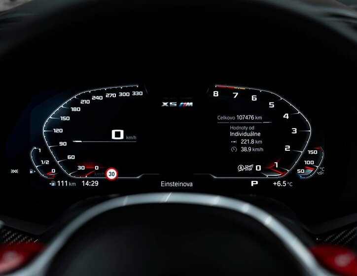 BMW X5 SUV / Terénní 4,4 l 460 kw