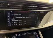 Audi Q8 20
