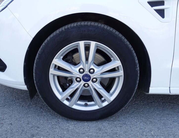 Ford S-MAX MPV 2,0 l 110 kw