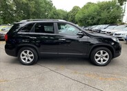 KIA Sorento 4