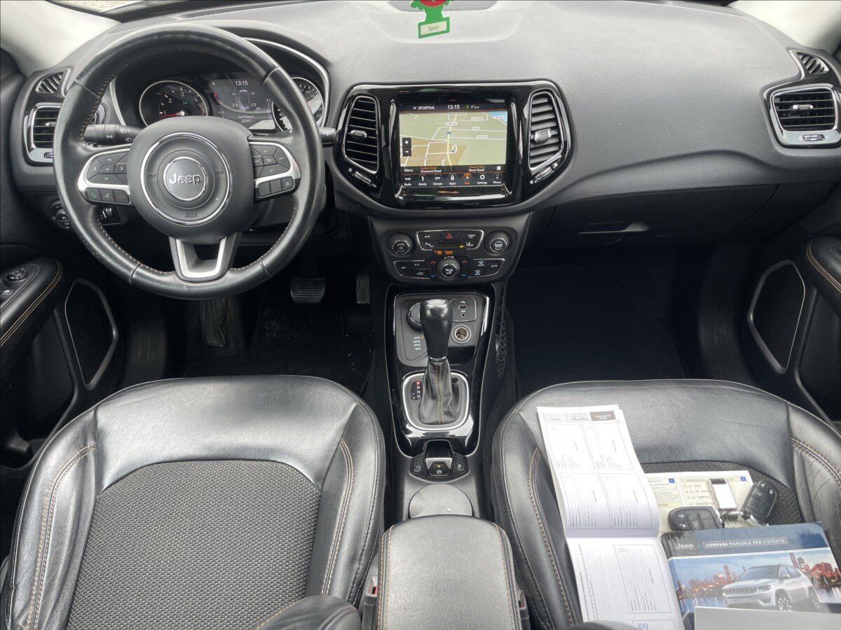 Jeep Compass SUV / Terénní 2,0 l 103 kw
