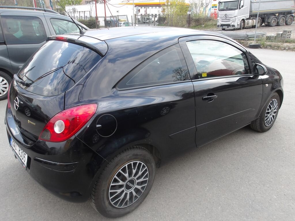 Opel Corsa Hatchback 1,2 l 59 kw