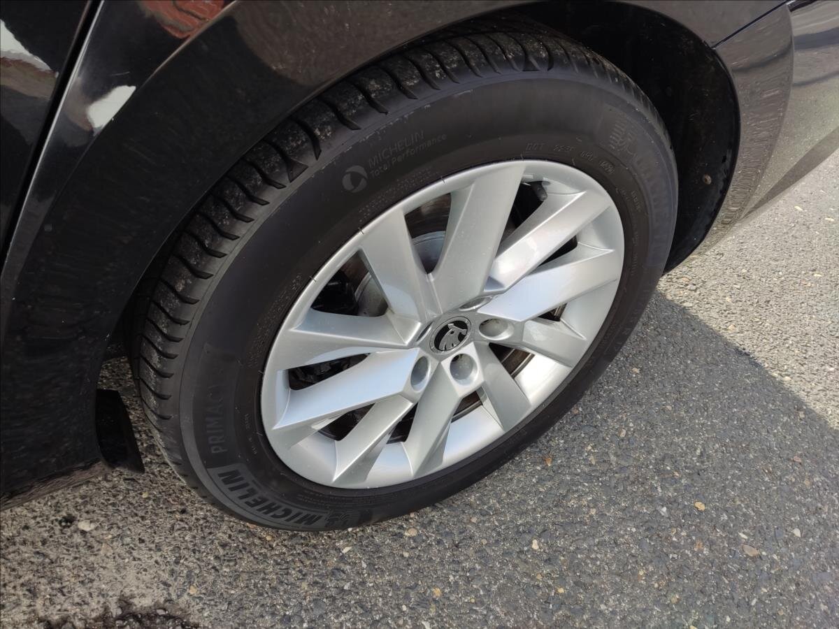 Škoda Superb Kombi 1,4 l 110 kw