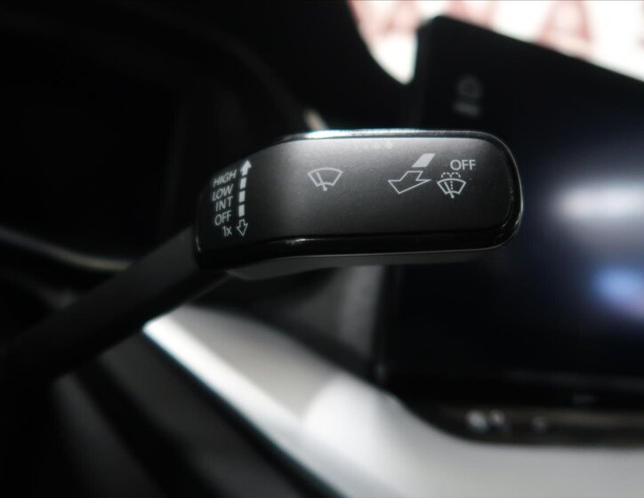 Škoda Octavia Sedan / Limuzína 1,5 l 110 kw