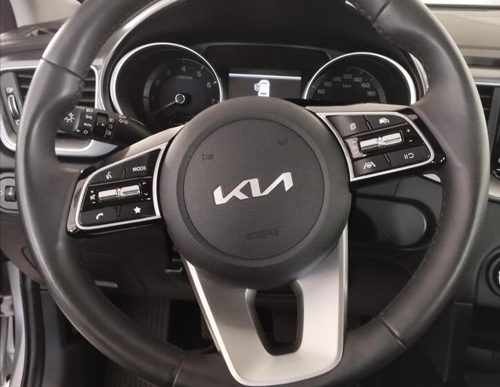 KIA Ceed 10