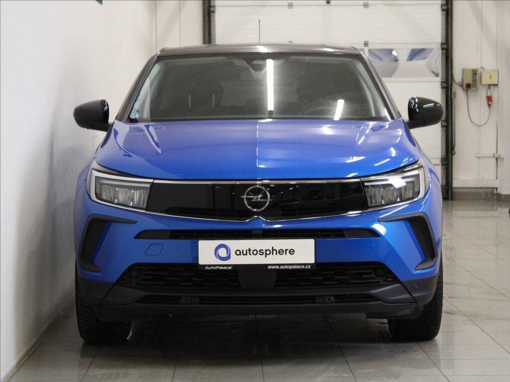 Opel Grandland SUV / Terénní 1,2 l 96 kw