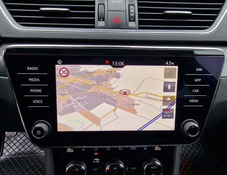 Škoda Superb Sedan 2,0 l 110 kw