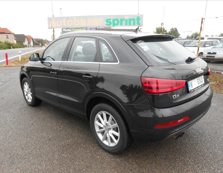 Audi Q3 4
