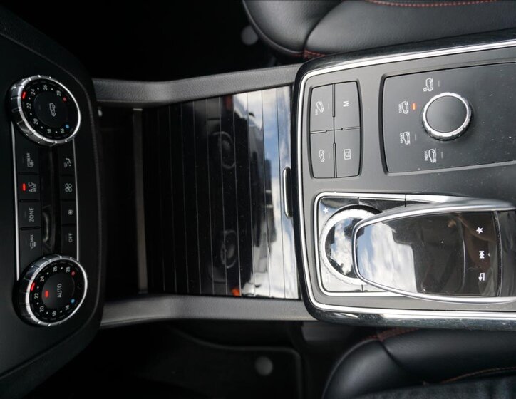 Mercedes-Benz GLE 18