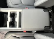 Land Rover Defender SUV / Terénní 3,0 l 147 kw