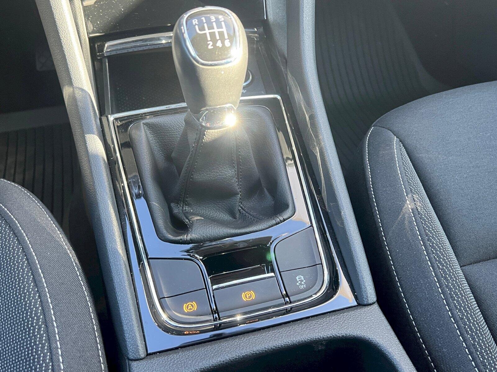 Škoda Karoq SUV / Terénní 1,5 l 110 kw