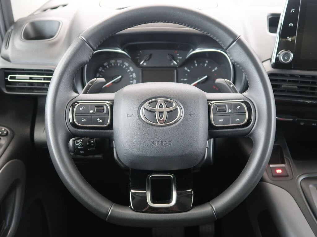 Toyota ProAce Kombi 1,5 l 96 kw