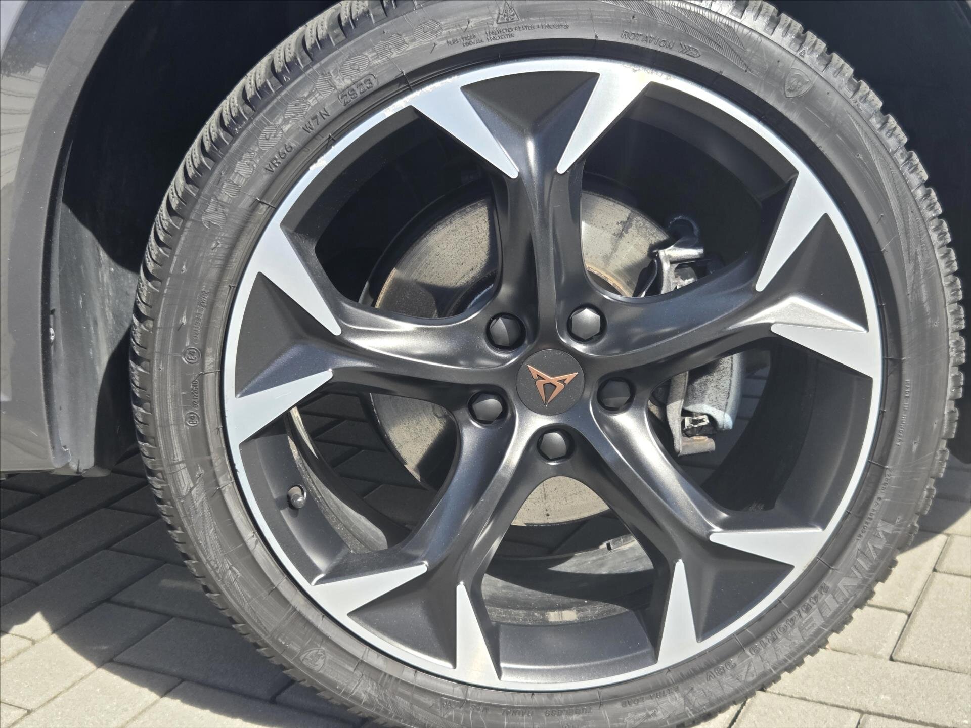 Cupra Formentor SUV / Terénní 2,0 l 140 kw