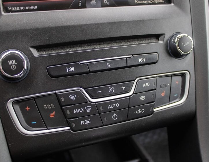 Ford Mondeo Kombi 2,0 l 132 kw