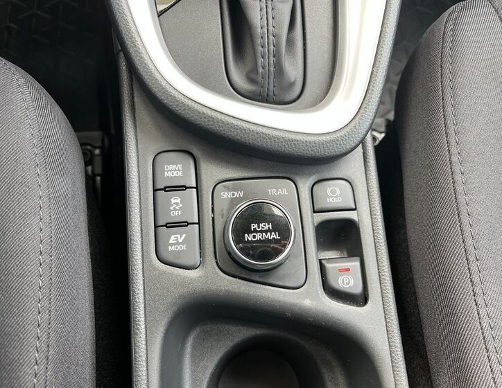 Toyota Yaris Cross SUV / Terénní 1,5 l 68 kw