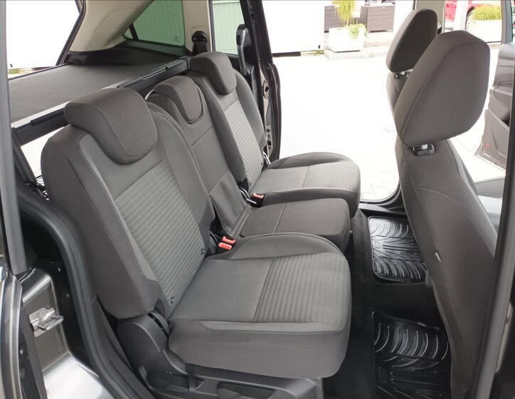 Ford Grand C-MAX MPV 1,5 l 110 kw