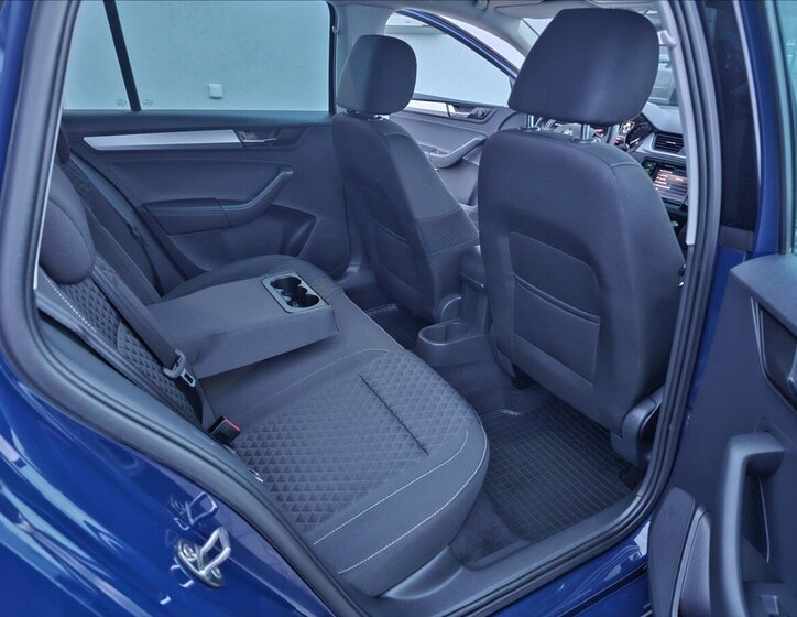 Škoda Rapid Hatchback 999,0 81 kw