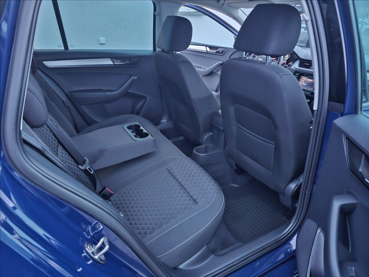 Škoda Rapid Hatchback 999,0 81 kw