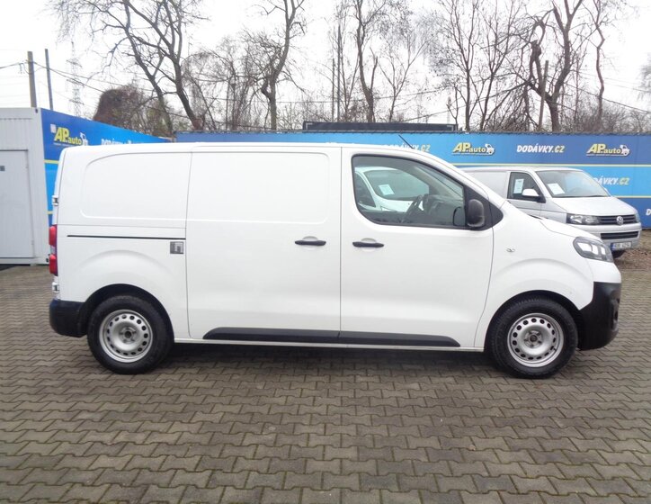 Opel Vivaro Ostatní 1,5 l 75 kw