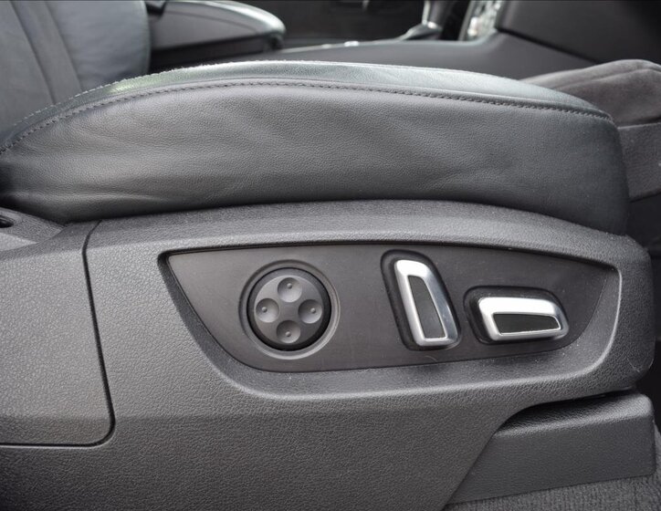 Audi Q7 SUV / Terénní 3,0 l 180 kw