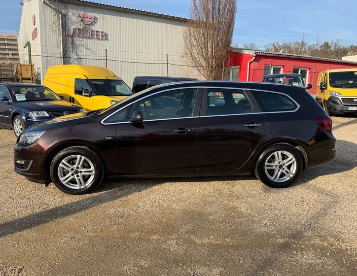 Opel Astra Kombi 1,7 l 81 kw