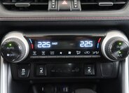 Toyota RAV4 SUV / Terénní 2,5 l 225 kw