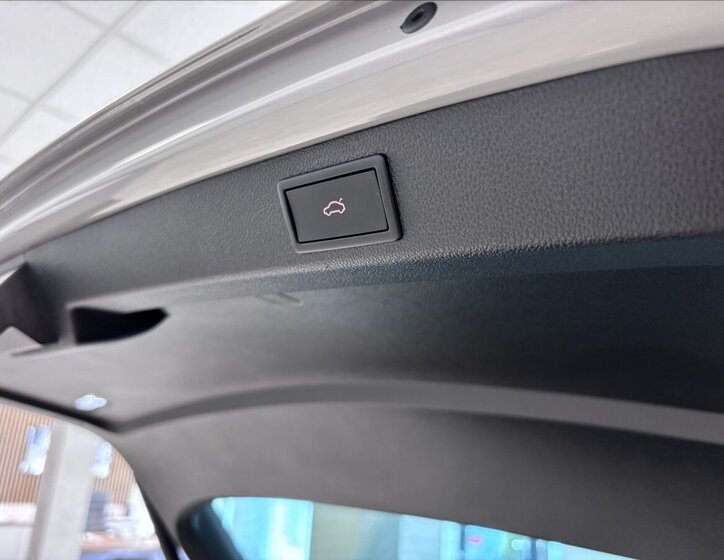 Škoda Superb Kombi 2,0 l 206 kw