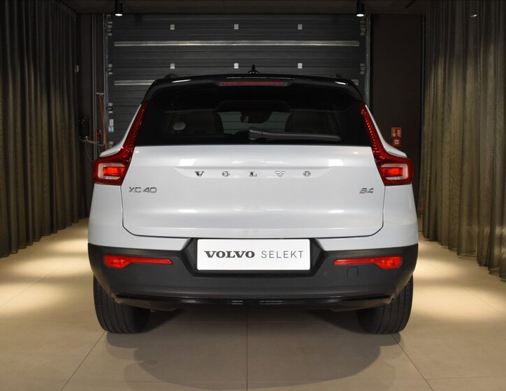 Volvo XC40 SUV 2,0 l 145 kw