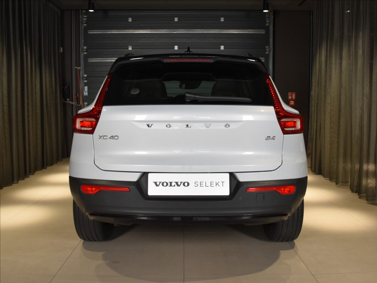 Volvo XC40 SUV 2,0 l 145 kw
