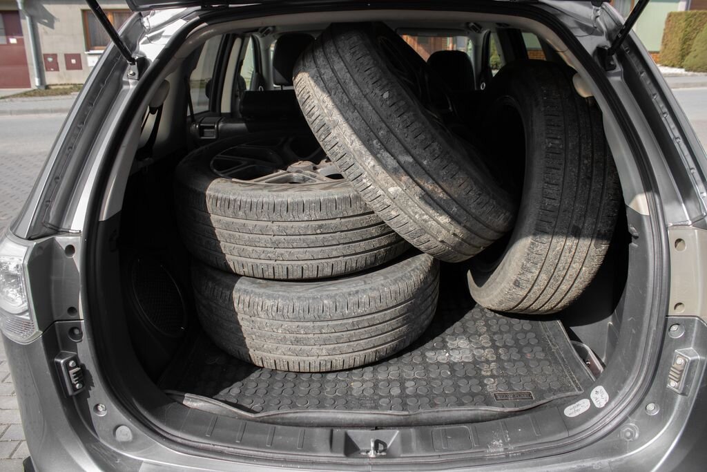 Mitsubishi Outlander SUV / Terénní 2,3 l 110 kw