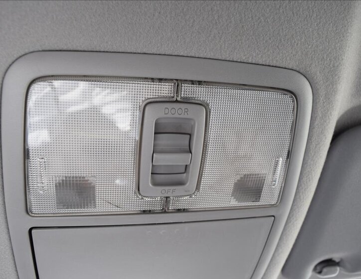 Toyota RAV4 SUV / Terénní 2,2 l 100 kw