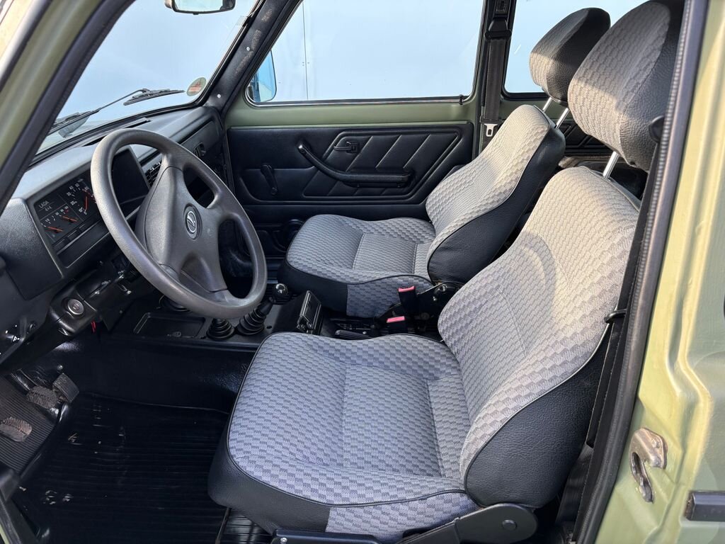 Lada Niva SUV / Terénní 1,7 l 60 kw