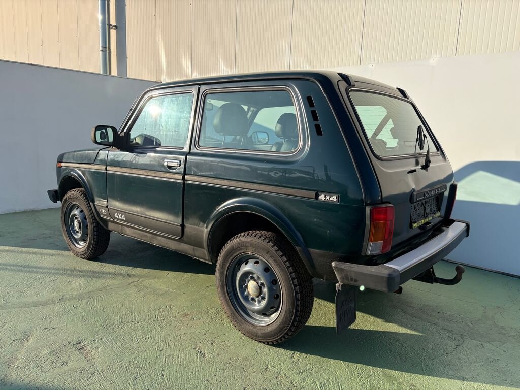 Lada Niva SUV 1,7 l 61 kw
