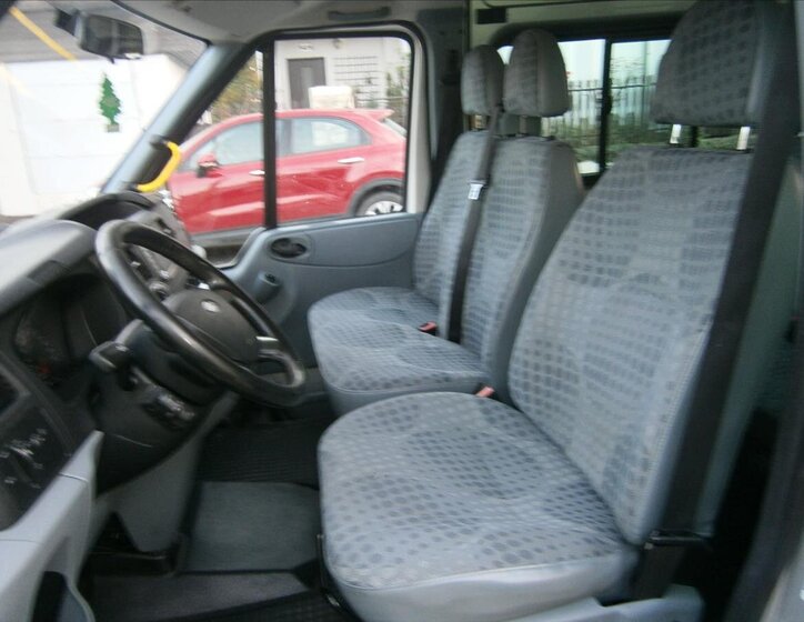 Ford Transit 13