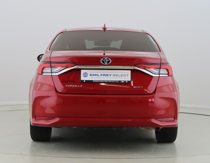 Toyota Corolla Sedan / Limuzína 1,8 l 72 kw