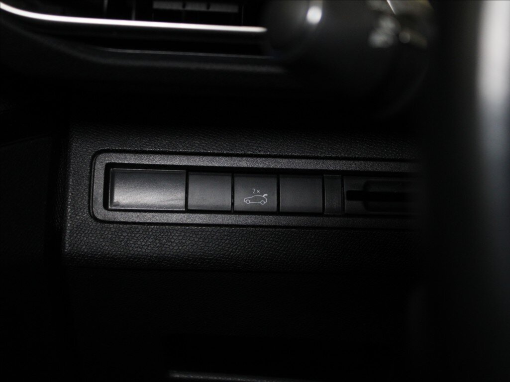 Peugeot 3008 SUV / Terénní 1,2 l 96 kw