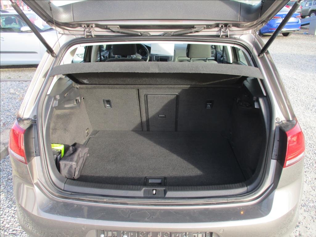 Volkswagen Golf Kombi 1,2 l 77 kw