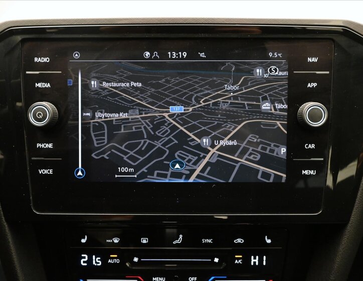 Volkswagen Passat Kombi 2,0 l 110 kw