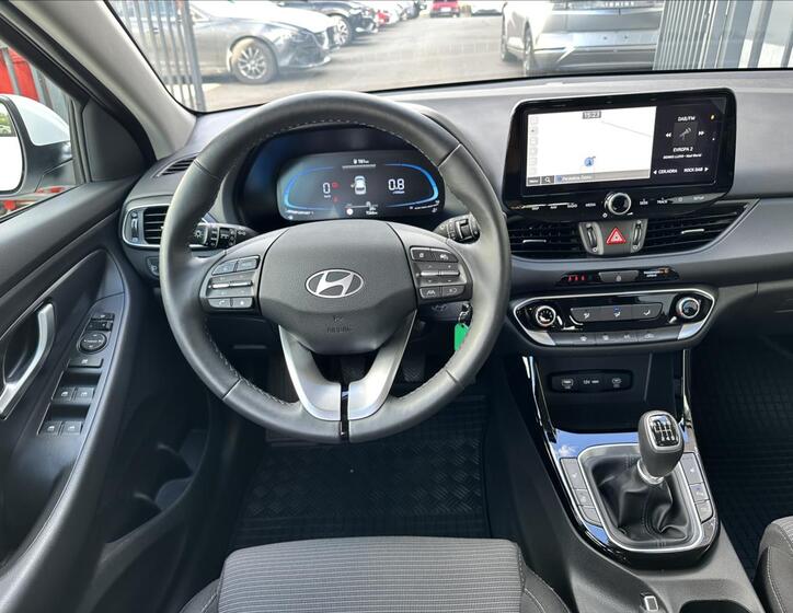 Hyundai i30 13