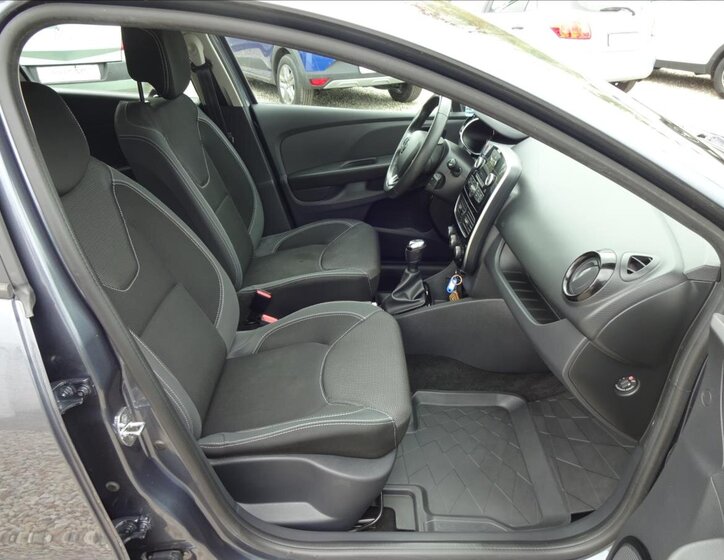 Renault Clio Kombi 1,1 l 54 kw