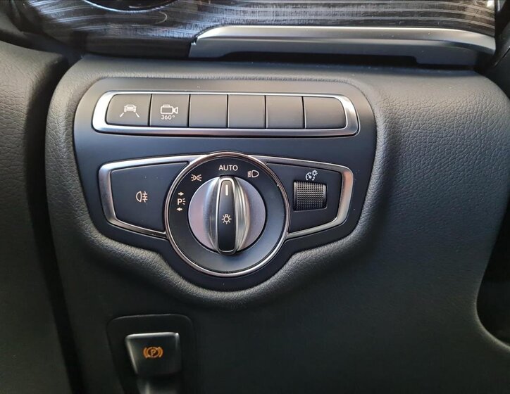 Mercedes-Benz Třídy V MPV 2,0 l 174 kw