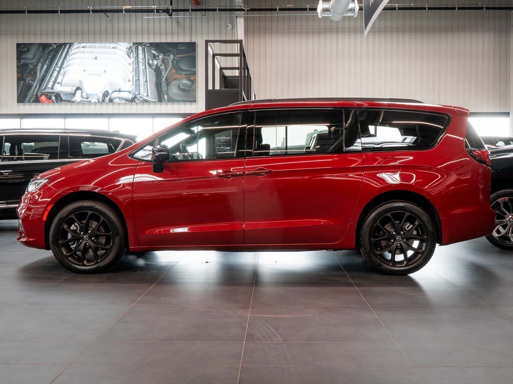 Chrysler Pacifica MPV 3,6 l 221 kw